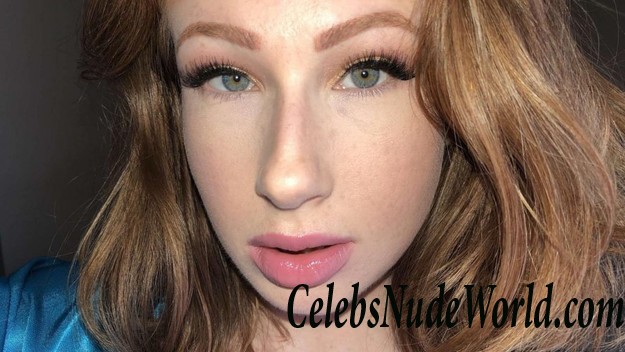 Abigale Mandler Nude  9457