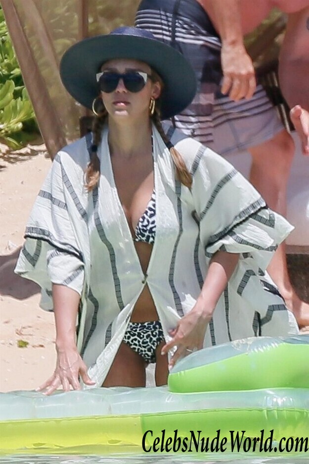 Jessica Alba Bikini 94921