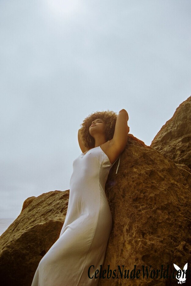 Gillian Chan Topless 95000