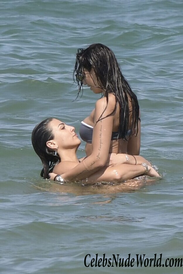 Giulia Salemi & Patrizia Bonetti Sexy 95043