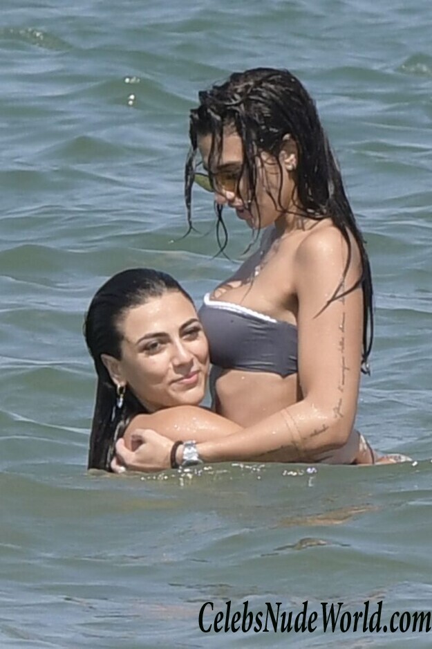 Giulia Salemi & Patrizia Bonetti Sexy 95047