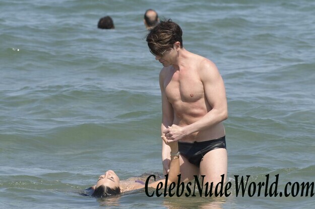 Giulia Salemi & Patrizia Bonetti Sexy 95109