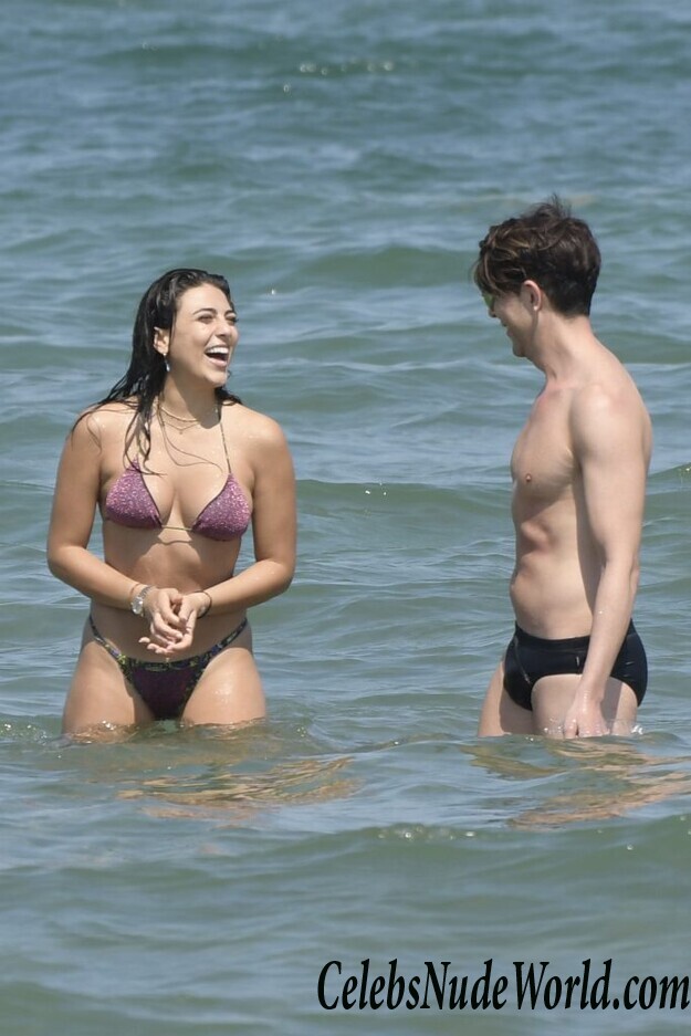 Giulia Salemi & Patrizia Bonetti Sexy 95127