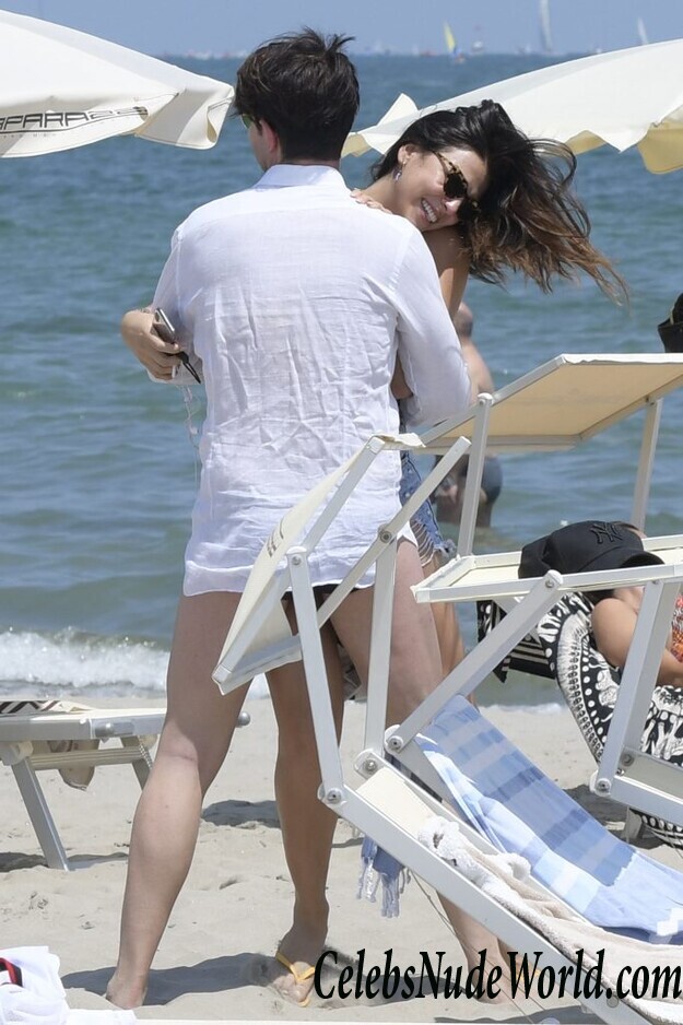 Giulia Salemi & Patrizia Bonetti Sexy 95153