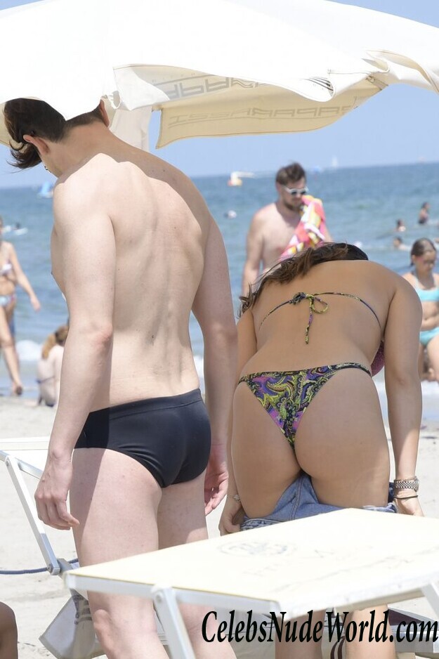 Giulia Salemi & Patrizia Bonetti Sexy 95177