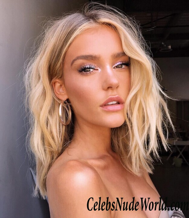 Georgia Gibbs Hot 95263