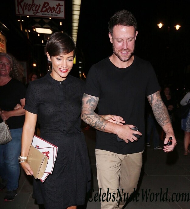 Frankie Bridge Braless 96615