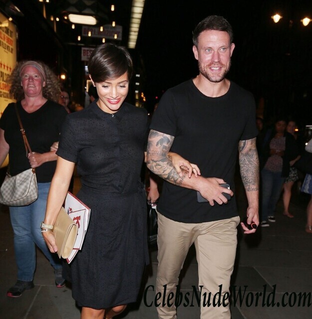 Frankie Bridge Braless 96616