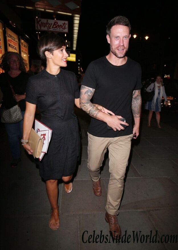 Frankie Bridge Braless 96628