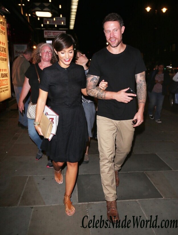 Frankie Bridge Braless 96633