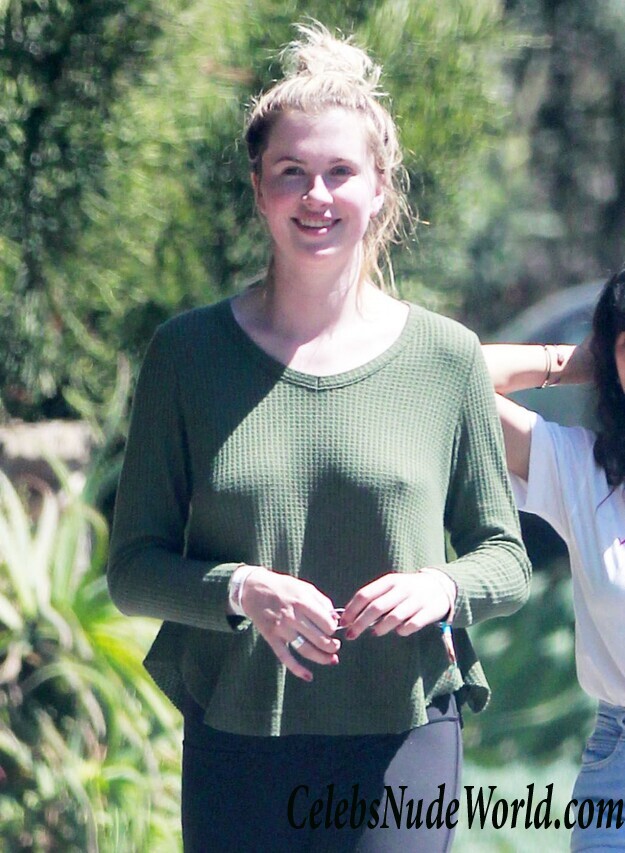 Ireland Baldwin Braless 96779