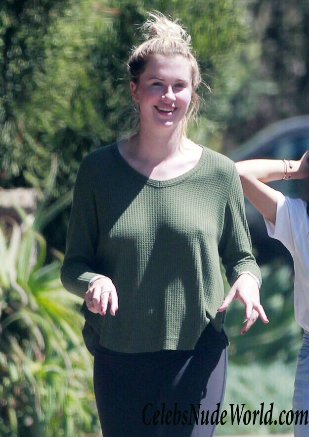 Ireland Baldwin Braless 96788