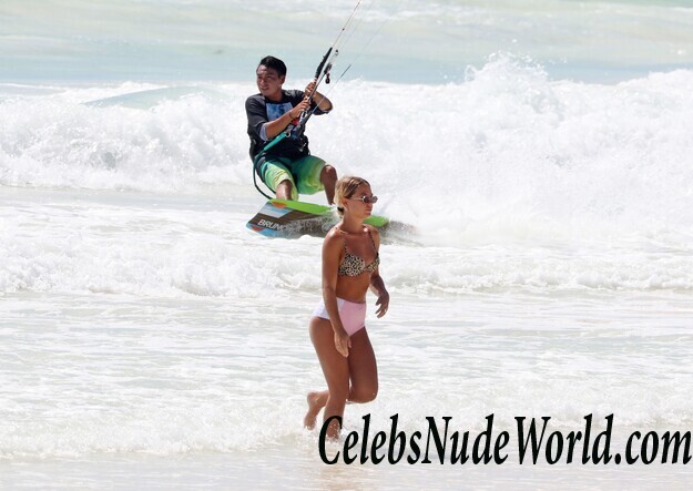 Jess Woodley Sexy 96964