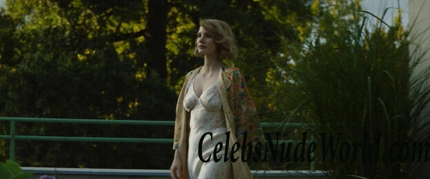 Jessica Chastain's Latest Naked Scene 97359