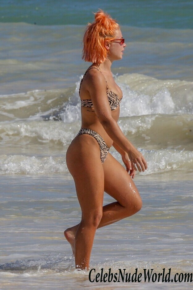 Jess Woodley Bikini 97904