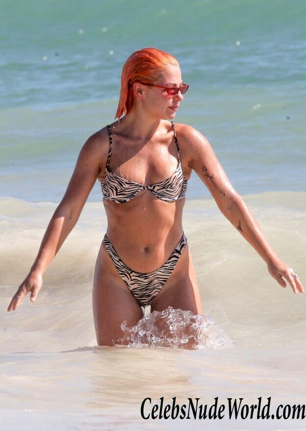 Jess Woodley Bikini 97919