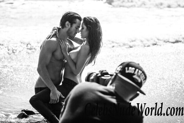 Jehane Paris Topless 97940