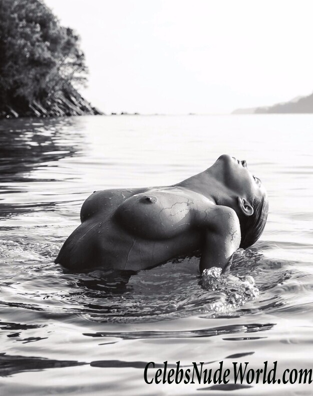 Genevieve Morton Topless 98073