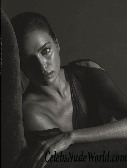 Irina Shayk Nude Photos 98320