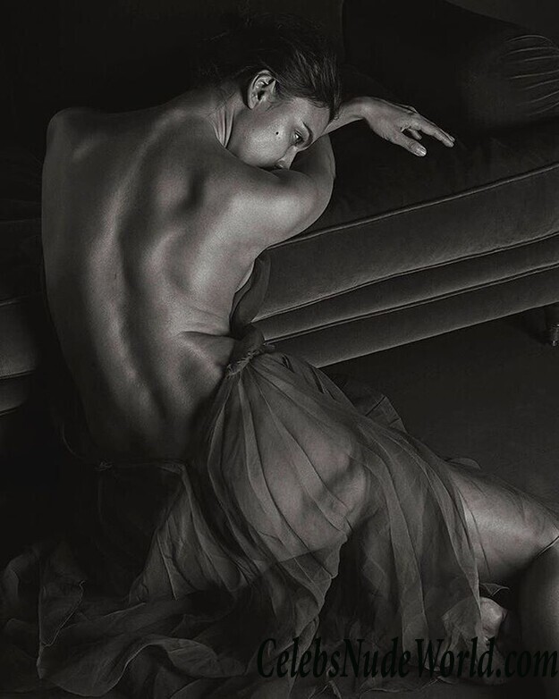 Irina Shayk Nude Photos 98325