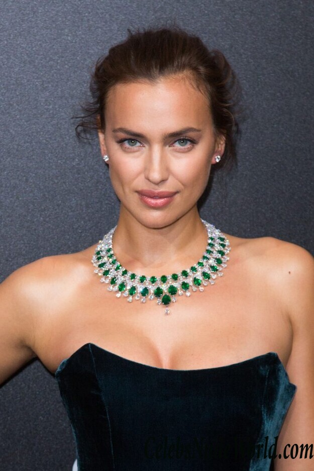 Irina Shayk Sexy 98761