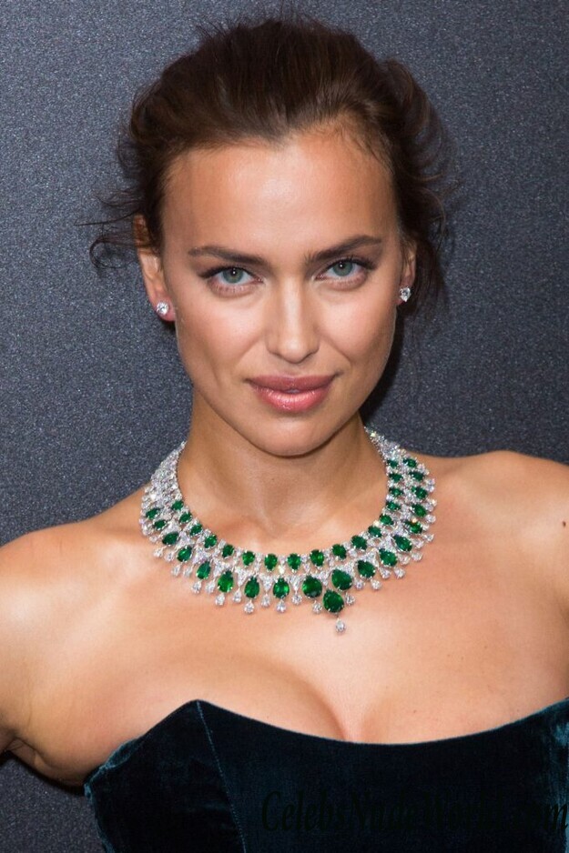 Irina Shayk Sexy 98771