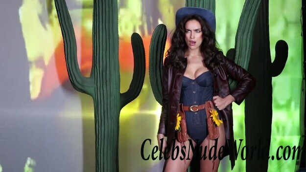 Irina Shayk Sexy 98786