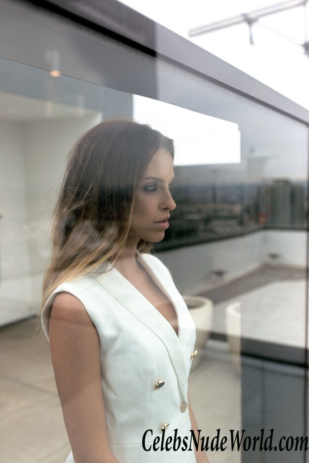 Jessica Lowndes Sexy 99090