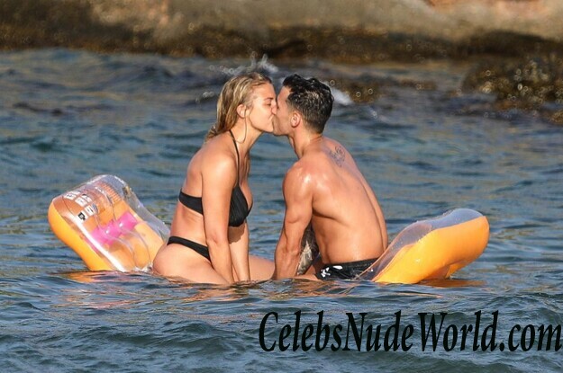 Gemma Atkinson Bikini 99435