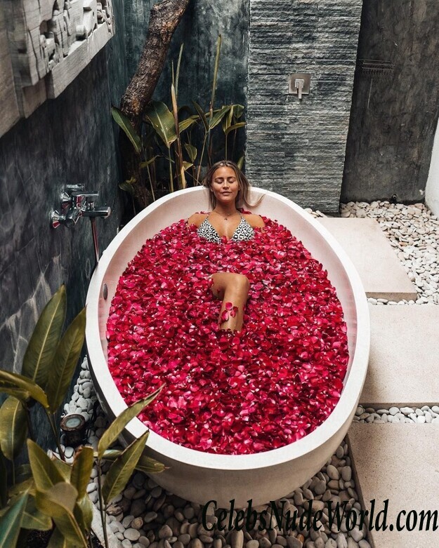 Janni Olsson Deler Sexy 99600