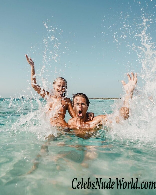 Janni Olsson Deler Sexy 99612