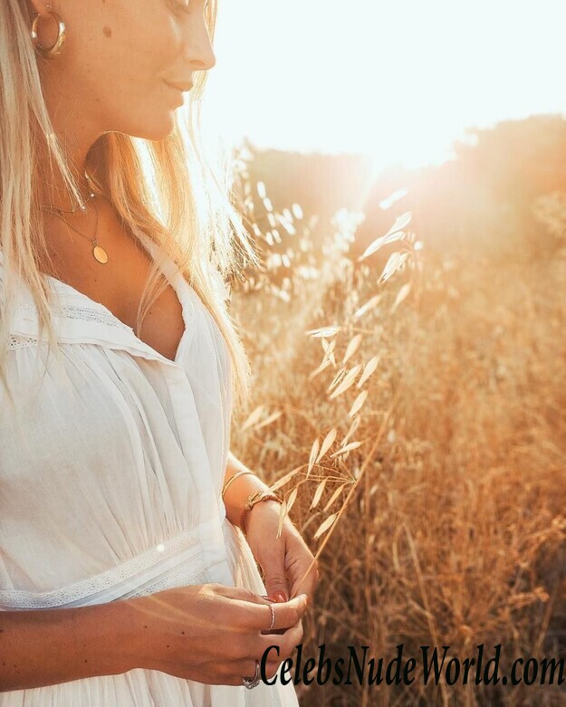 Janni Olsson Deler Sexy 99617