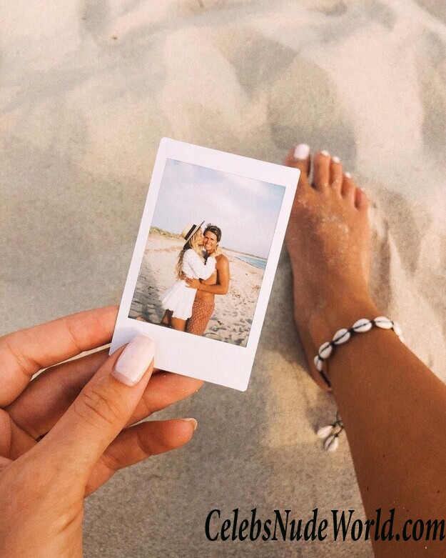 Janni Olsson Deler Sexy 99638