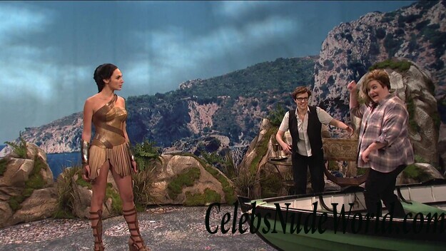 Gal Gadot Sexy 99963