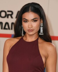 Kelly Gale Hot