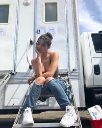 Kira Kosarin Cleavage