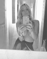 Topless Photo of Lindsay Lohan