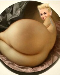 Sexy photos of Miley Cyrus