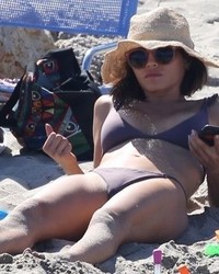 Jenna Dewan Wearing A Bikini In Malibu