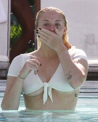 Sophie Turner Underboob At A Pool In Miami