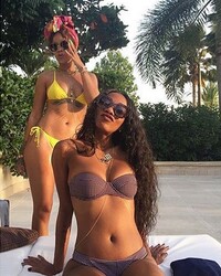 Rihanna's photos in bikini