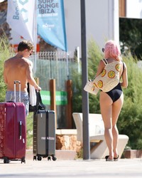 Pixie Lott Wearing A Skimpy Black Swimsuit In Ibiza