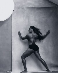 Serena Williams topless pic