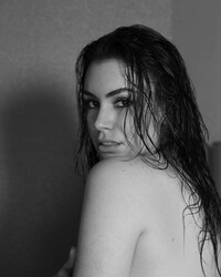 Sexy pics of Sophie Simmons