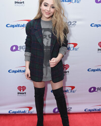 Sabrina Carpenter Sexy