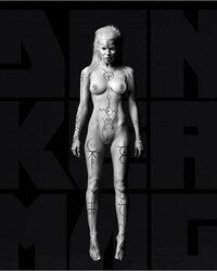 Nude pics of Yolandi Visser