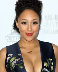 Tamera Mowry Cleavage Photos