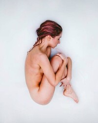 SuRie Nude