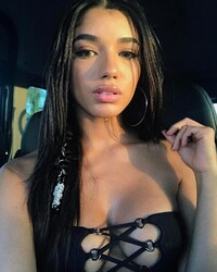 Yovanna Ventura Looks Busty In Black