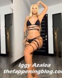 Iggy Azalea sexy.
